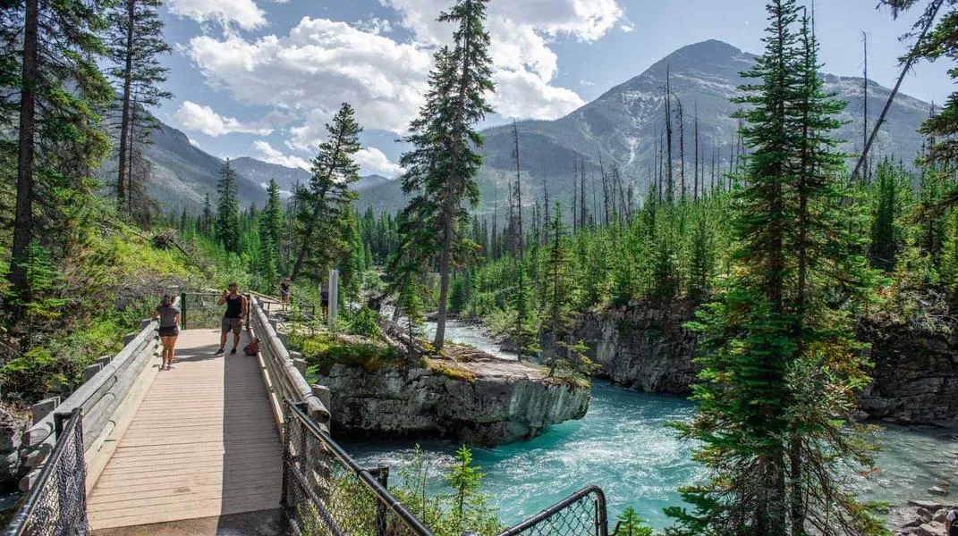 Discovering Kootenay National Park: A Natural Wonderland in British Columbia