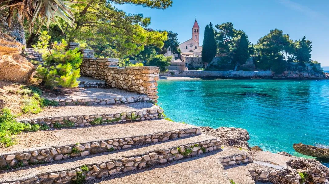 Exploring the Enchantment of Brač: A Comprehensive Guide for Tourists