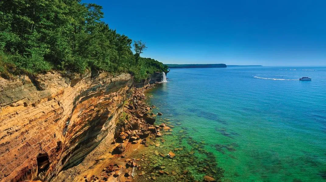 Exploring the Natural Wonder: Pictured Rocks National Lakeshore