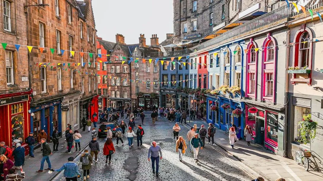 Discovering Edinburgh: The Jewel of Scotland