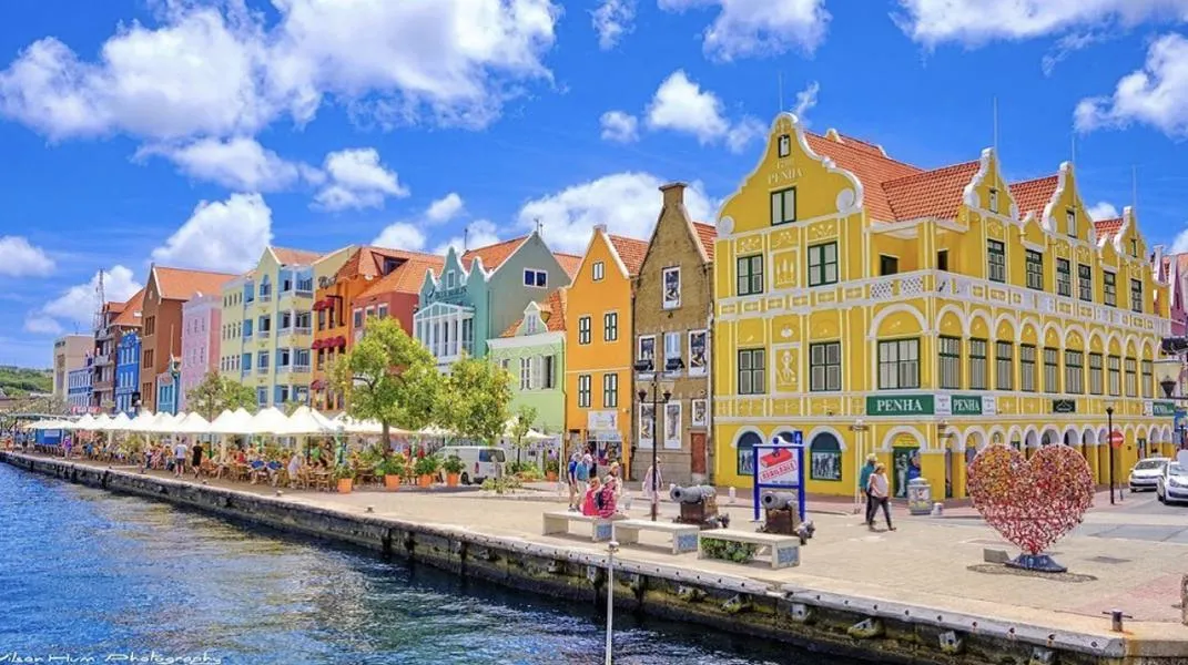 Discovering Curaçao: A Tropical Paradise for Every Traveler