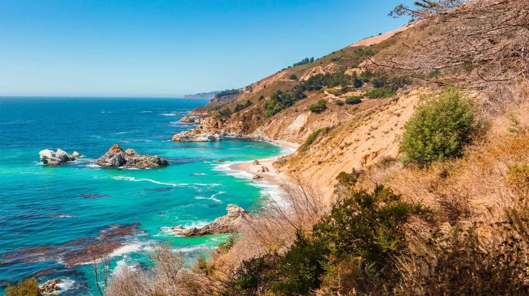 Discovering Pfeiffer Beach: A Hidden Gem of Big Sur